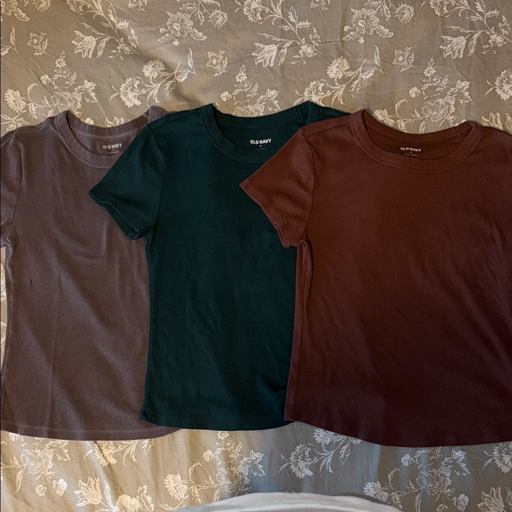 3 Old Navy Ribbed Tees